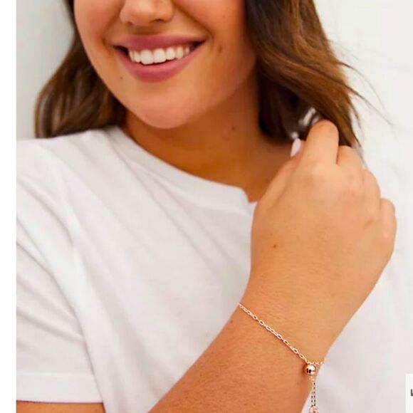 TORRID PAVE & BEZEL PULL CLASP
BRACELET - ROSE GOLD TONE - Picture 1 of 3